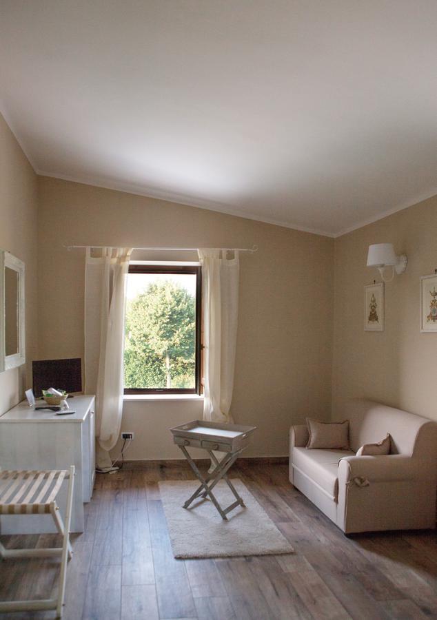 Il Refolo Bed & Breakfast Riardo Bagian luar foto