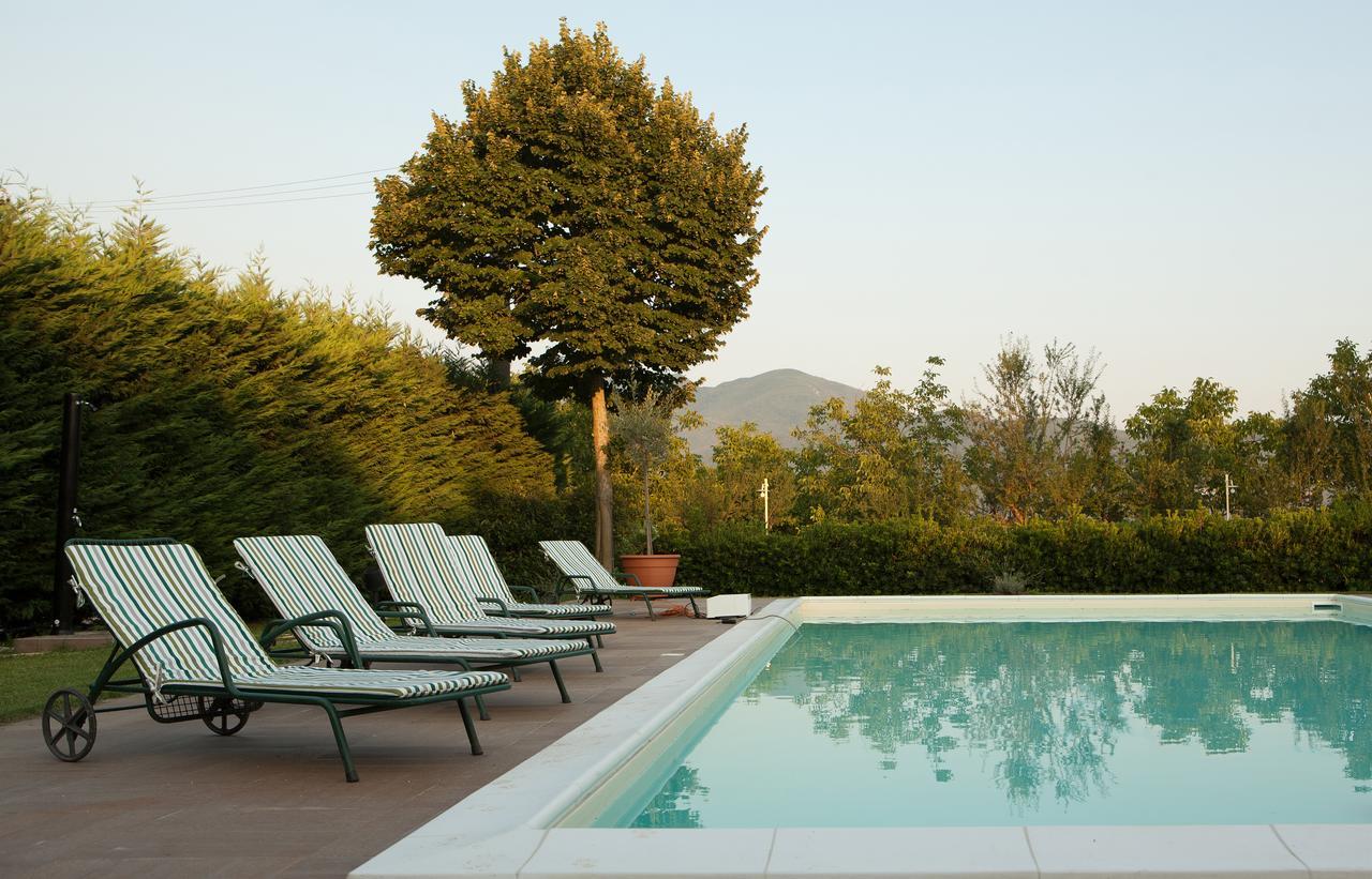 Il Refolo Bed & Breakfast Riardo Bagian luar foto