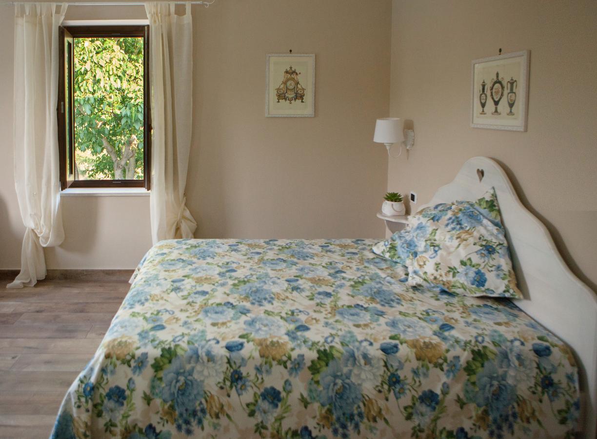 Il Refolo Bed & Breakfast Riardo Bagian luar foto