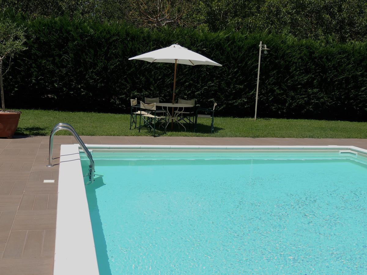 Il Refolo Bed & Breakfast Riardo Bagian luar foto