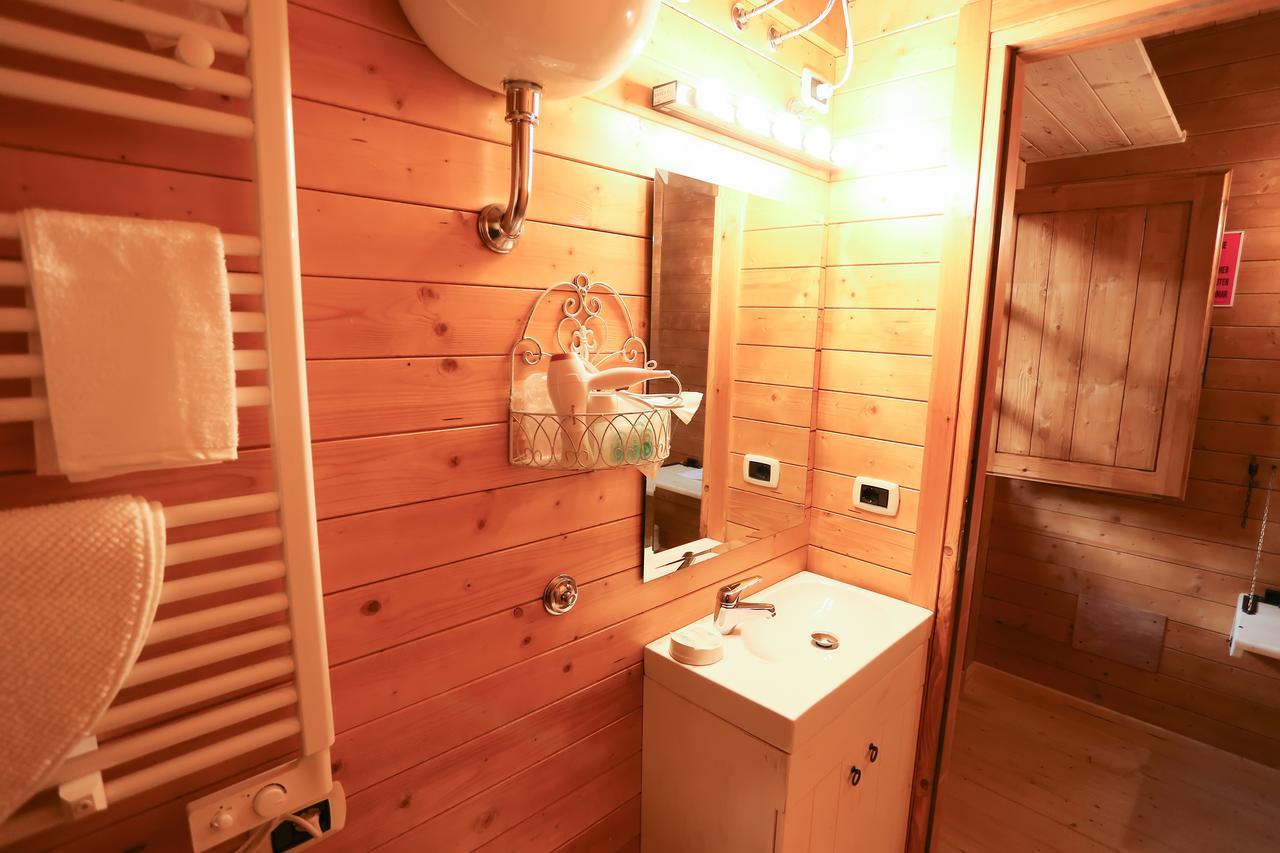 Il Refolo Bed & Breakfast Riardo Bagian luar foto