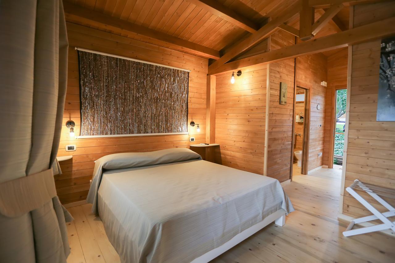 Il Refolo Bed & Breakfast Riardo Bagian luar foto